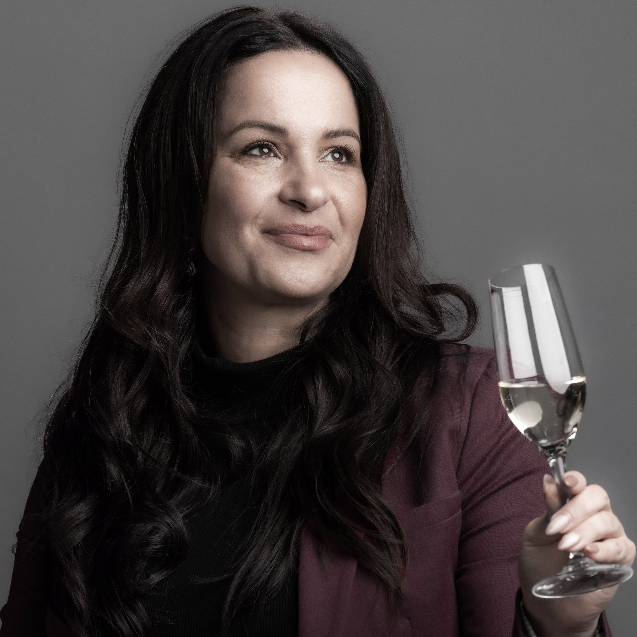 DTC Sales - Lisa Barker